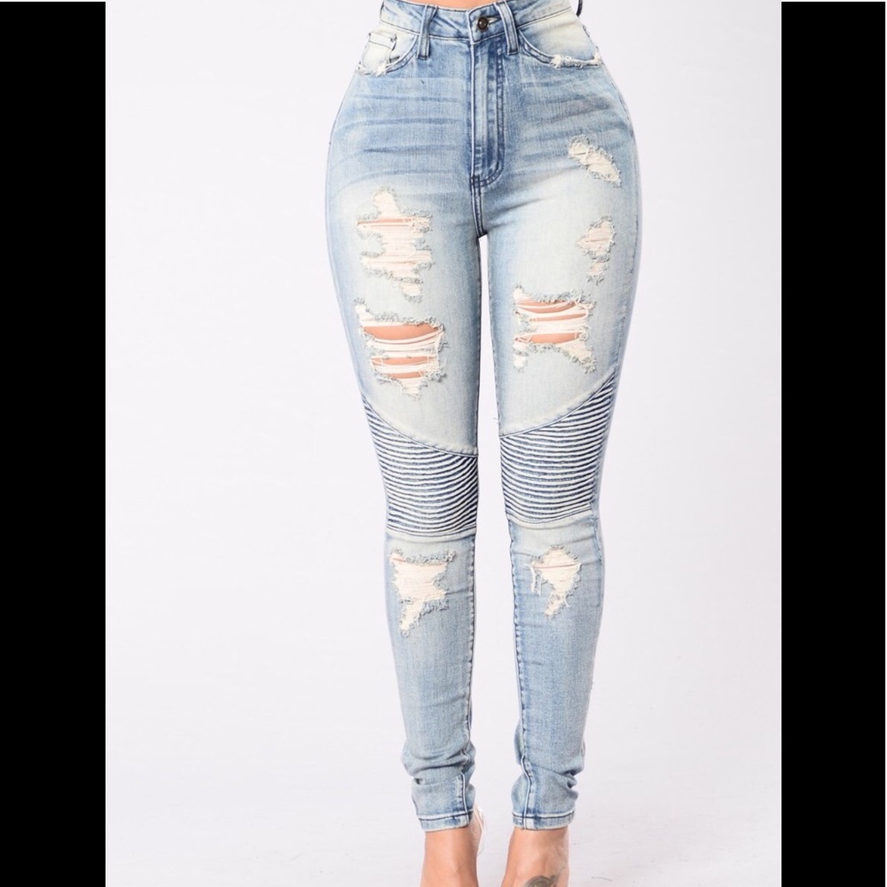 Jeans - Picture 2 of 5